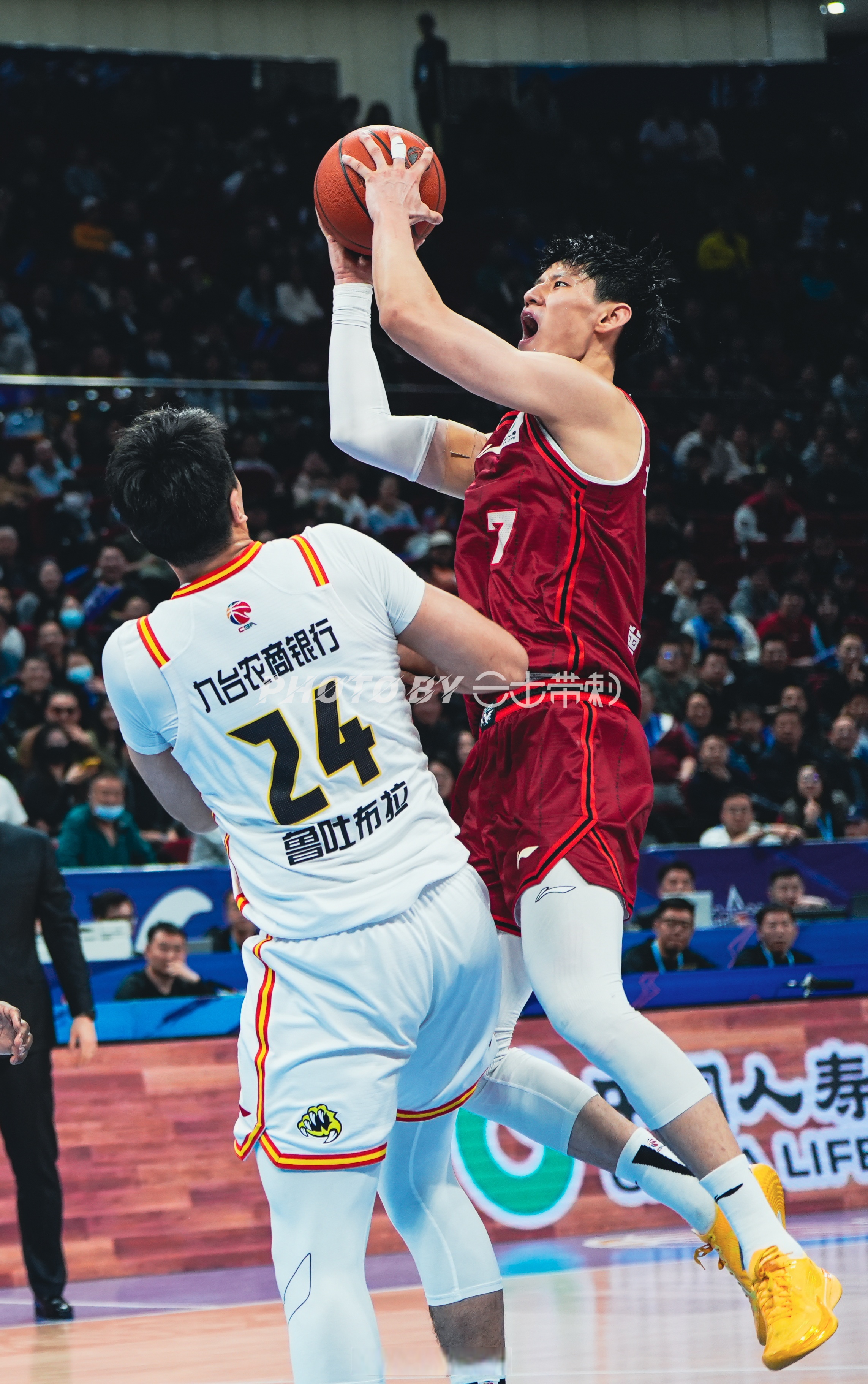 北京首钢队大胜辽宁，迎来七连胜